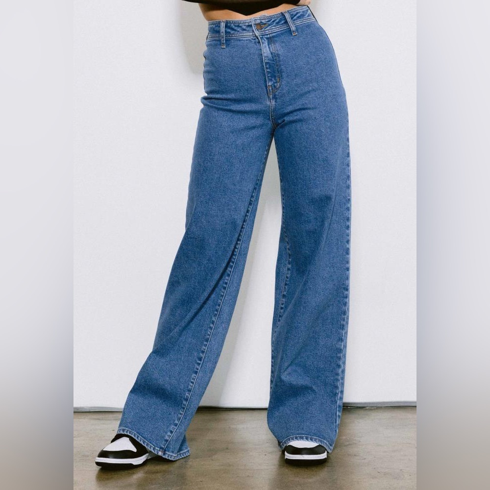 Vibrant M.i.U Wide Leg High Rise Jeans Size 3/Small